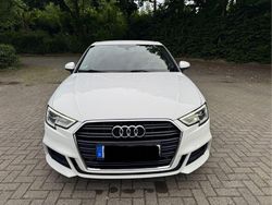 Weiß Gebraucht 2017 Audi A3 Sport Limousine | 15.900 € (Etwas zu teuer)