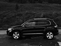 Schwarz Gebraucht 2012 VW Tiguan Sportline SUV | 10.000 € (Superpreis)
