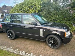 Braun Gebraucht 2009 Land Rover Range Rover Vogue SUV | 9.800 € (Etwas zu teuer)