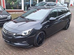 Schwarz Gebraucht 2016 Opel Astra Dynamic Kombi | 10.790 € (Fairer Preis)