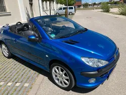 Blau Gebraucht 2002 Peugeot 206 CC Cabrio | 3.900 €