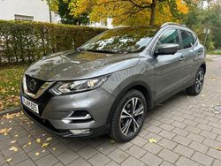 Grau Gebraucht 2021 Nissan Qashqai Zama SUV | 19.200 € (Guter Preis)