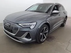 Daytonagrau perleffekt Gebraucht 2021 Audi e-tron Ambiente SUV | 43.980 € (Superpreis)