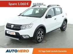 Weiß Gebraucht 2018 Dacia Sandero Celebration Kleinwagen | 9.930 € (Fairer Preis)