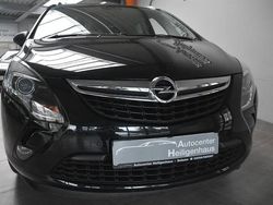 Schwarz Gebraucht 2015 Opel Zafira Tourer drive Van / Kleinbus | 8.980 € (Fairer Preis)