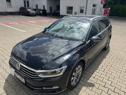 Schwarz Gebraucht 2015 VW Passat Highline Kombi | 9.900 € (Teuer)