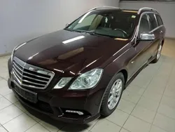 Cupritbraun metalliclack Gebraucht 2011 Mercedes E220 Kombi | 11.900 € (Fairer Preis)