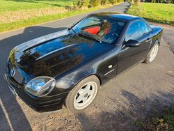 Schwarz Gebraucht 1998 Mercedes 230 Cabrio | 5.890 €