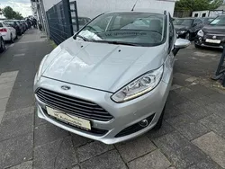 Polarsilber metallic Gebraucht 2015 Ford Fiesta Trend Kleinwagen | 8.590 € (Fairer Preis)