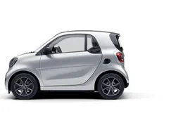Bodypanels in cool silver (met Gebraucht 2022 Smart ForTwo Electric Drive Coupé | 9.770 € (Guter Preis)