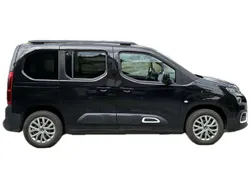 Schwarz Gebraucht 2019 Citroën Berlingo Feel Van / Kleinbus | 15.400 € (Fairer Preis)