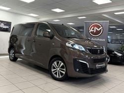 Rich oak met. Gebraucht 2019 Peugeot Traveller Allure Van / Kleinbus | 22.899 € (Guter Preis)
