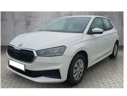 Weiß Gebraucht 2023 Skoda Fabia Active Limousine | 15.900 € (Fairer Preis)