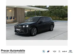 Saphirschwarz metallic Neu 2025 BMW iX M Sport SUV | 96.719 € (Fairer Preis)