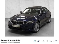 Blau Gebraucht 2020 BMW 330e Limousine | 23.380 € (Fairer Preis)
