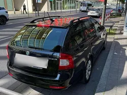 Schwarz Gebraucht 2010 Skoda Octavia Kleinwagen | 5.400 €