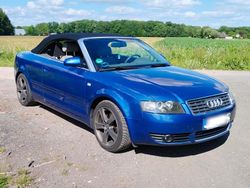 Blau Gebraucht 2002 Audi A4 Cabriolet Cabrio | 4.850 € (Etwas zu teuer)