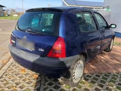 Blau Gebraucht 2001 Renault Clio II Kleinwagen | 950 € (Superpreis)