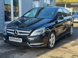 Schwarz Gebraucht 2012 Mercedes 180 Limousine | 10.890 €