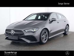 Grau Gebraucht 2024 Mercedes CLA200 Shooting Brake AMG Kombi | 30.820 € (Superpreis)