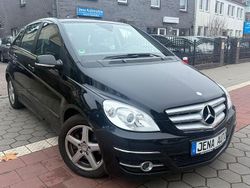 Schwarz Gebraucht 2010 Mercedes 200 Limousine | 7.490 € (Fairer Preis)