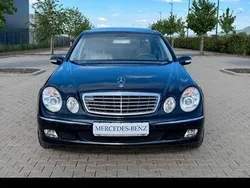 Blau Gebraucht 2002 Mercedes E320 Limousine | 5.000 € (Guter Preis)