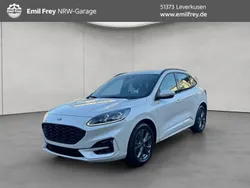 White platinum metallic Gebraucht 2023 Ford Kuga ST-Line SUV | 25.475 € (Superpreis)