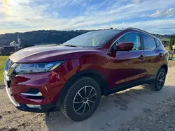 Rot Gebraucht 2020 Nissan Qashqai Zama SUV | 20.400 € (Fairer Preis)