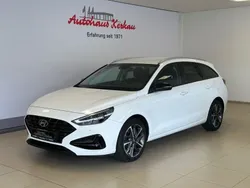 Weiß Gebraucht 2021 Hyundai i30 Edition 30+ Kombi | 15.950 € (Fairer Preis)