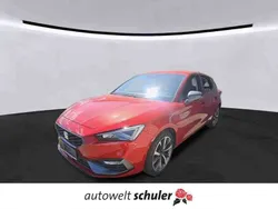 "desire" rot Gebraucht 2021 Seat Leon FR Limousine | 20.880 € (Fairer Preis)