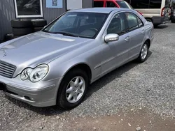 Silber Gebraucht 2001 Mercedes C180 Limousine | 1.950 € (Guter Preis)