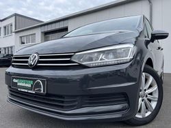 Uranograu Gebraucht 2022 VW Touran Comfortline Van / Kleinbus | 27.860 € (Guter Preis)