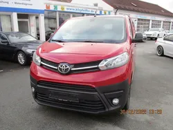 Rot Gebraucht 2019 Toyota Proace Comfort Van | 23.950 € (Etwas zu teuer)