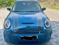 Blau Gebraucht 2022 Mini Cooper SE Classic Kleinwagen | 20.000 € (Fairer Preis)