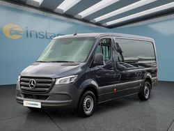 Grau Gebraucht 2023 Mercedes Sprinter Van | 59.199 €