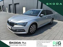 Silber Gebraucht 2022 Skoda Superb Premium Edition Kombi | 28.790 € (Fairer Preis)