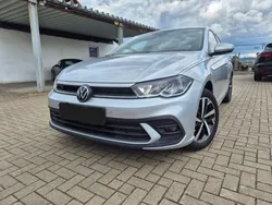 Silber Gebraucht 2023 VW Polo Life Kleinwagen | 15.990 € (Guter Preis)
