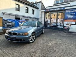 Blau Gebraucht 2004 BMW 318 Sport Line Coupé | 4.499 € (Etwas zu teuer)