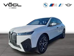 Weiß Gebraucht 2022 BMW iX M Sport SUV | 60.920 € (Fairer Preis)