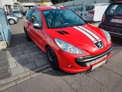 Rot Gebraucht 2012 Peugeot 206+ Basis Kleinwagen | 1.200 € (Guter Preis)