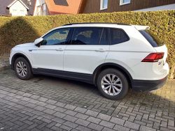 Weiß Gebraucht 2019 VW Tiguan Allspace Trendline SUV | 22.990 € (Etwas zu teuer)