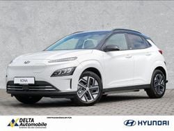 Chalk white / phantom black ro / met Gebraucht 2021 Hyundai Kona Trend SUV | 20.480 € (Guter Preis)