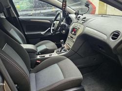 Silber Gebraucht 2010 Ford Mondeo Titanium Kombi | 5.000 € (Fairer Preis)