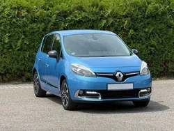 Blau Gebraucht 2014 Renault Scénic III Bose Edition Van / Kleinbus | 3.999 € (Guter Preis)