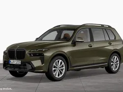 Grün Gebraucht 2024 BMW X7 M Sport SUV | 101.300 €
