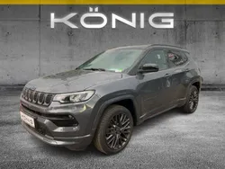 Grau Gebraucht 2022 Jeep Compass SUV | 29.777 € (Fairer Preis)