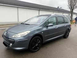 Grau Gebraucht 2006 Peugeot 307 Kombi | 2.900 € (Fairer Preis)