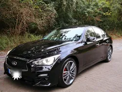 Schwarz Gebraucht 2014 Infiniti Q50 Limousine | 12.750 €