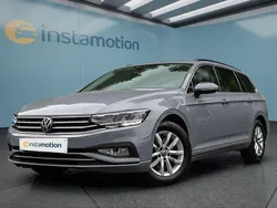 Grau Gebraucht 2023 VW Passat Kombi | 26.149 € (Guter Preis)