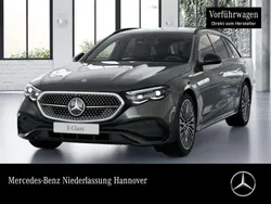 Grau Gebraucht 2025 Mercedes E220 AMG line Limousine | 68.500 €
